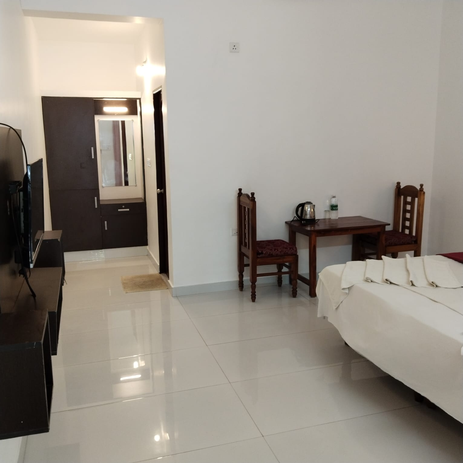 Deluxe AC Room